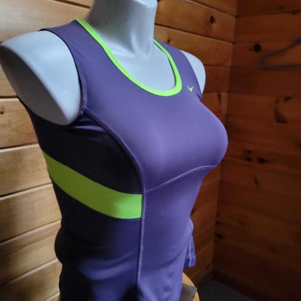 💰⏳️Nike tennis dri-fit tank size small
